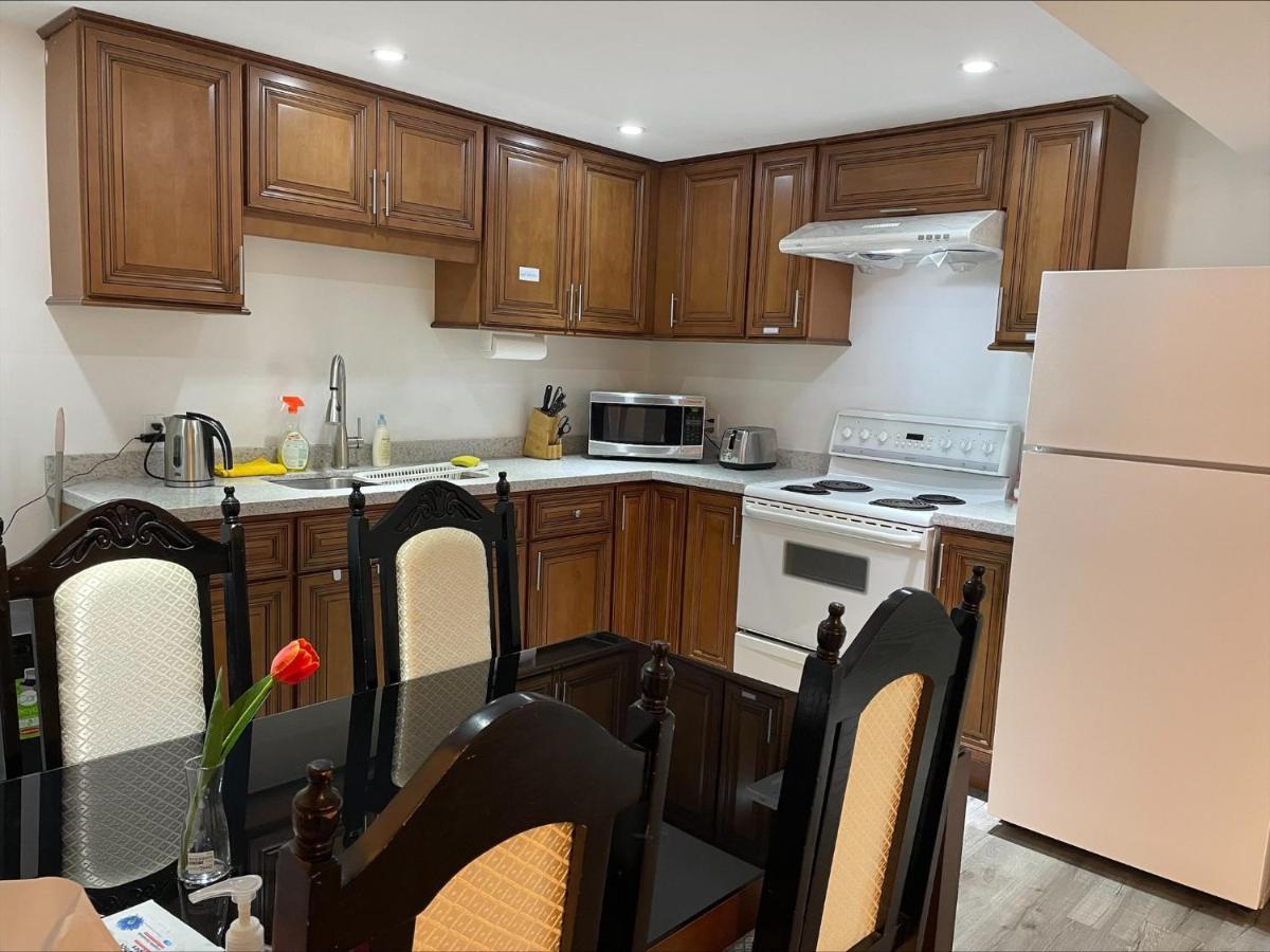 Apartmán Btn Family-Style Bustling Area Self-Check-In So Fast Fiber Net Free Parking Toronto Exteriér fotografie